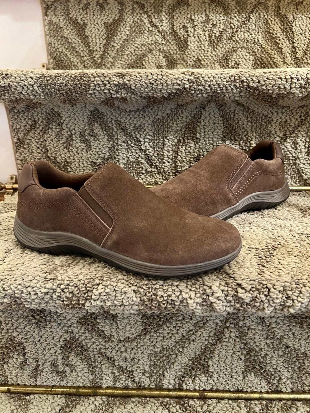 NWOB Women's Easy Spirit Brown Suede Warner SOEASY Slip On Shoes Size 8.5 M